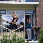 Hond op het balkon 2012, Sjoukje Gootjes